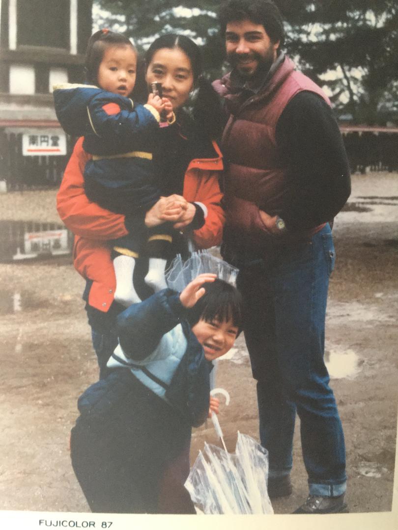お互い20代Georgeと京都で出会い、娘さんと共に福山で3２年ぶりに再開